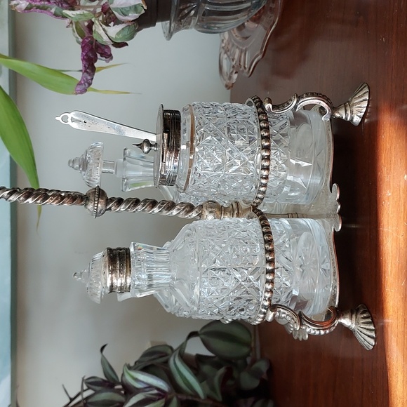 Sterling silver cut glass cruet set - Picture 8 of 13